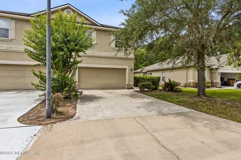 3 bedroom Townhouse at 12218 Caney Marsh Court, Caney Branch Plantation, Jacksonville — photo 2