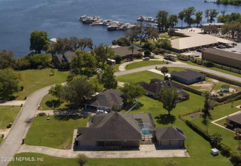 235 Crystal Cove Drive, Palatka FL - photo 10 of 48