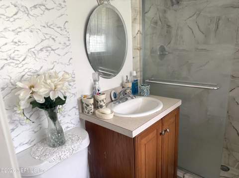 7047 Delisle Drive, Jacksonville FL - photo 15 of 31