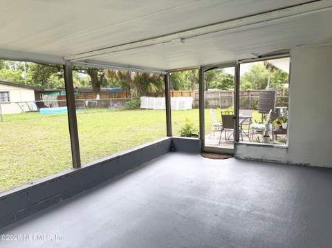 7047 Delisle Drive, Jacksonville FL - photo 23 of 31