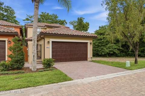 8863 Amalfi Court, Jacksonville FL - photo 6 of 64