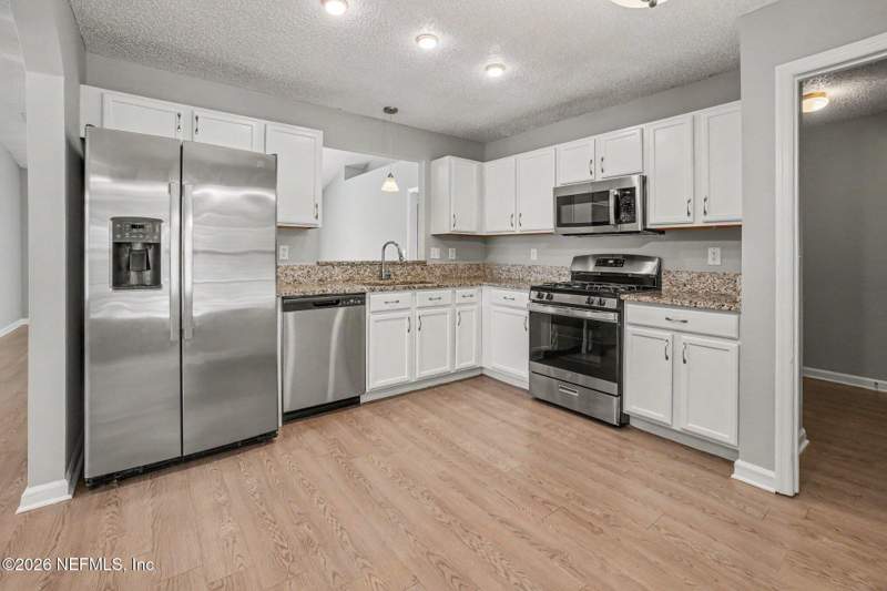3 bedroom Single Family Residence at 11120 Tiverton Court, Sutton Lakes, Jacksonville — photo 5
