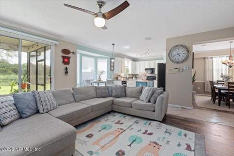 612 Chestwood Chase Drive, Orange Park FL - photo 16 of 52