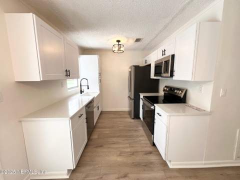 300 E Lattin Street, Hastings FL - photo 16 of 36