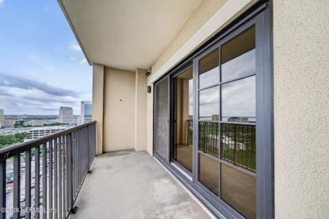 1478 Riverplace Boulevard #1708, Jacksonville FL - photo 12 of 37
