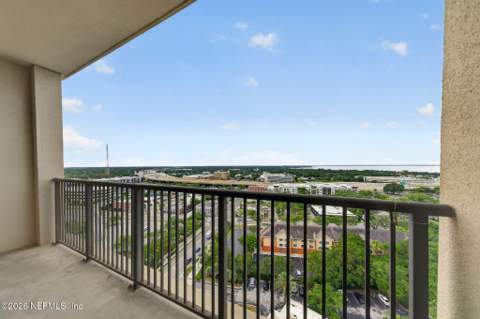 1478 Riverplace Boulevard #1708, Jacksonville FL - photo 13 of 37