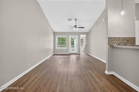 575 Oakleaf Plantation Parkway #714, Orange Park FL - photo 13 of 34