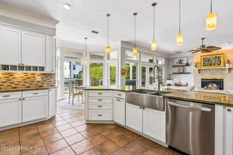 48 Jackson Avenue, Ponte Vedra Beach FL - photo 7 of 33