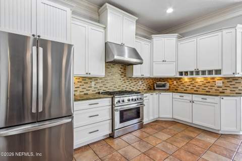 48 Jackson Avenue, Ponte Vedra Beach FL - photo 8 of 33