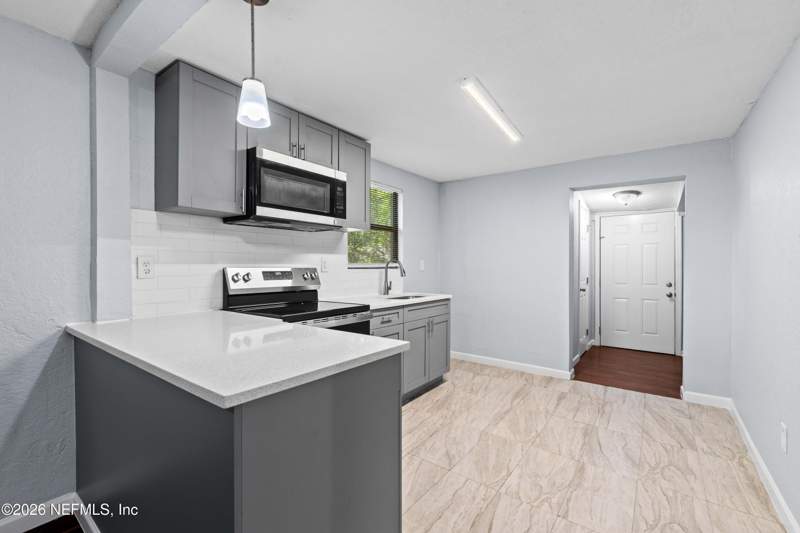 3 bedroom Single Family Residence at 1788 W 5th Street, College Park, Jacksonville — photo 3