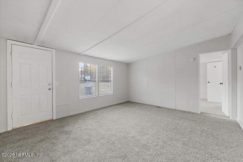3 bedroom Mobile Home at 1480 Brangus Road, Middleburg, Middleburg — photo 3