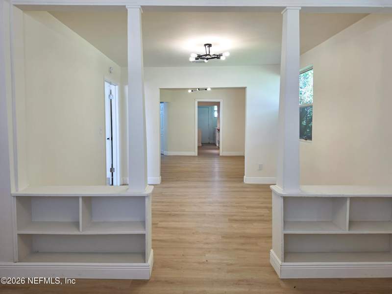 3 bedroom Single Family Residence at 1227 W 3rd Street, Barnetts, Jacksonville — photo 5