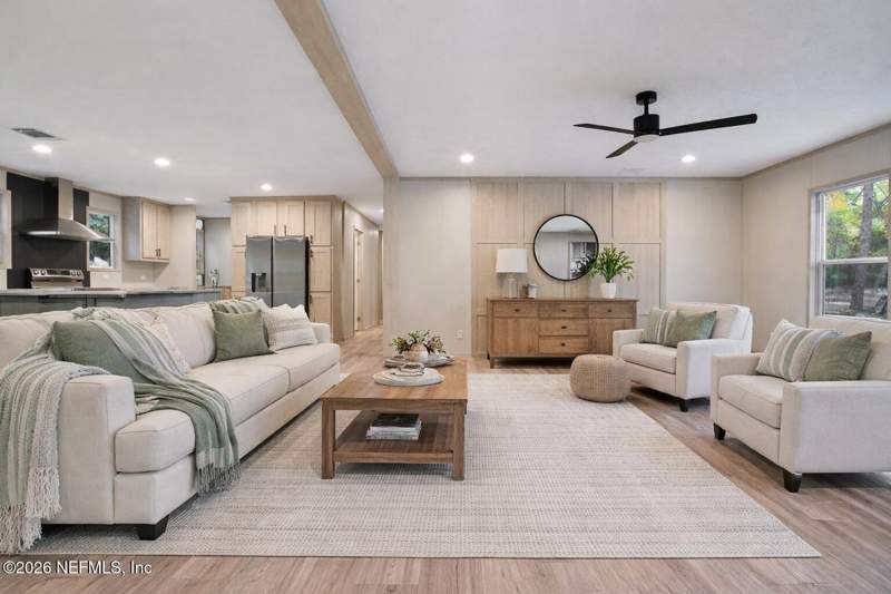 5 bedroom Manufactured Home at 6109 Center Circle, Highridge Estates, Keystone Heights — photo 5