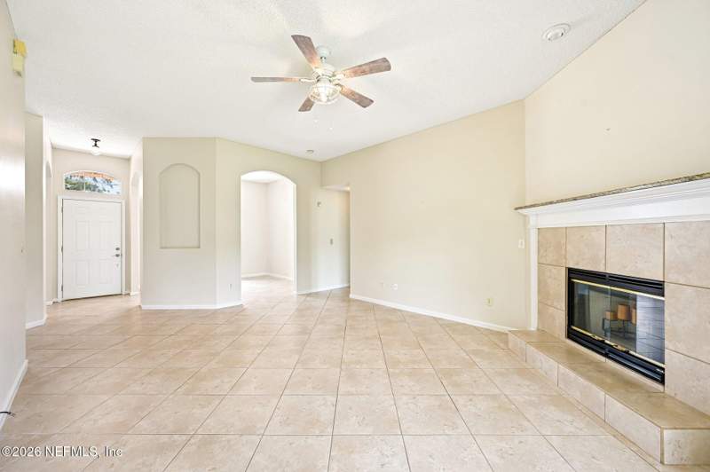 3 bedroom Single Family Residence at 392 Maplewood Drive, Julington Creek Plan, St. Johns — photo 5