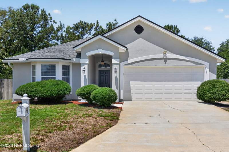 3 bedroom Single Family Residence at 674 Scarlet View Court, Savannah Glen, Orange Park — photo 2