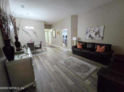2531 Carson Oaks Drive, Jacksonville FL - photo 13 of 60