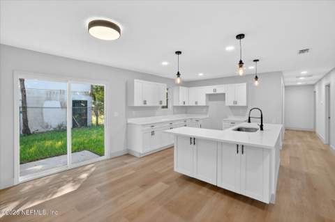 1725 Helena Street, Jacksonville FL - photo 12 of 35