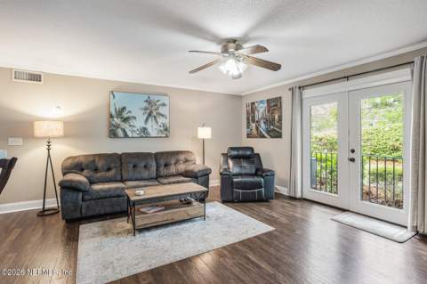 13715 Richmond Park Drive #903, Jacksonville FL - photo 7 of 28