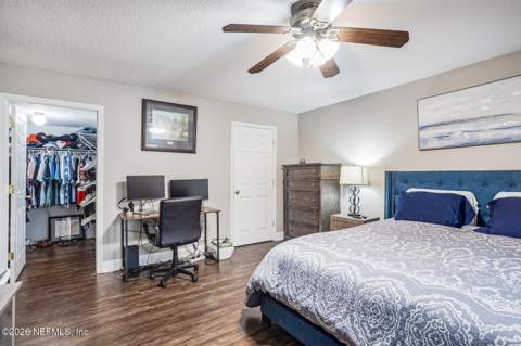 13715 Richmond Park Drive #903, Jacksonville FL - photo 16 of 28