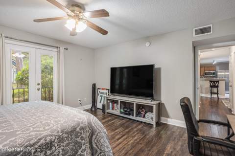 13715 Richmond Park Drive #903, Jacksonville FL - photo 19 of 28