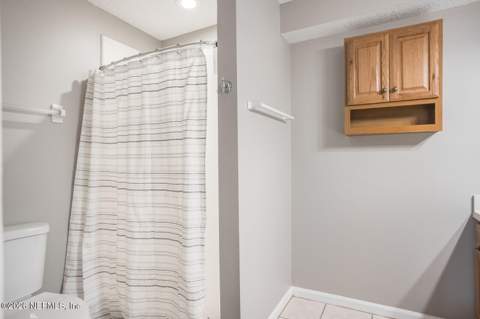 13715 Richmond Park Drive #903, Jacksonville FL - photo 20 of 28