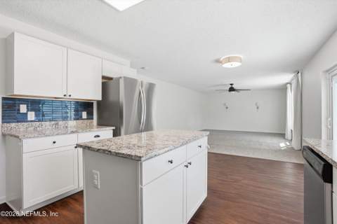 3323 Hickory Leaf Court, Jacksonville FL - photo 13 of 38