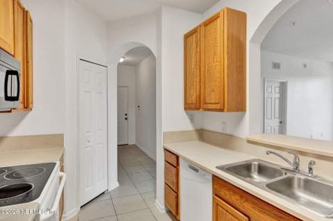7801 Point Meadows Drive #7308, Jacksonville FL - photo 14 of 27