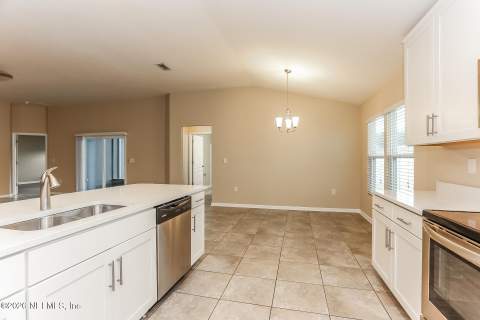 12223 Crossfield Drive, Jacksonville FL - photo 6 of 21
