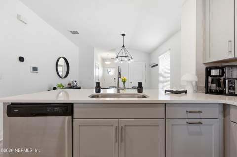 13201 Holsinger Boulevard, Jacksonville FL - photo 8 of 33