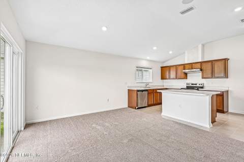 8345 Hawkes Meadow Drive, Jacksonville FL - photo 8 of 26