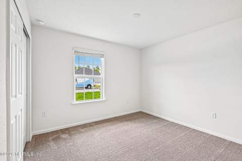 8345 Hawkes Meadow Drive, Jacksonville FL - photo 14 of 26