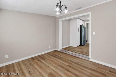 4313 Harbor View Drive, Jacksonville FL - photo 15 of 27