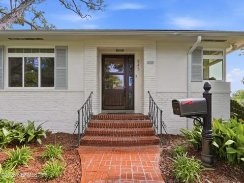 943 Brookwood Road, Jacksonville FL - photo 7 of 70