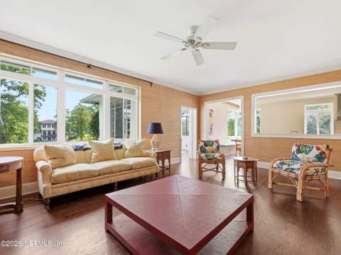 943 Brookwood Road, Jacksonville FL - photo 13 of 70