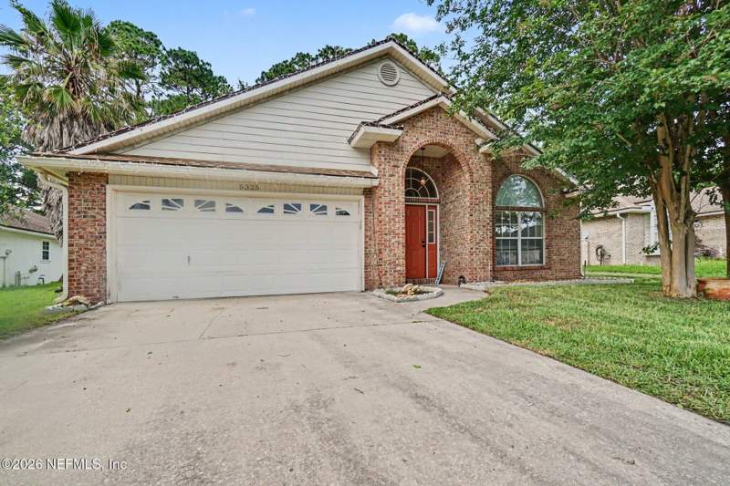4 bedroom Single Family Residence at 5325 Lake Gardens Lane, Gardens Of Julington, Jacksonville — photo 2