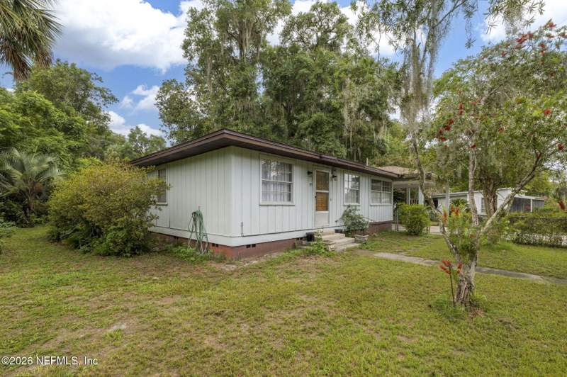 2 bedroom Single Family Residence at 109 Cody Drive, Satsuma, Satsuma — photo 3