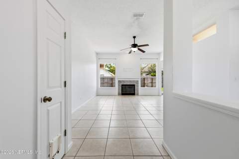 424 Buckeye Lane, Jacksonville FL - photo 8 of 68