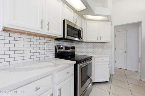 424 Buckeye Lane, Jacksonville FL - photo 18 of 68