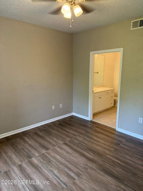8539 Gate Parkway #424, Jacksonville FL - photo 22 of 27