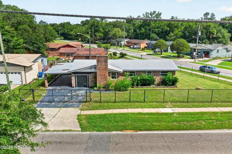 3 bedroom Single Family Residence at 3842 Winton Drive, Moncrief Gardens, Jacksonville — photo 2