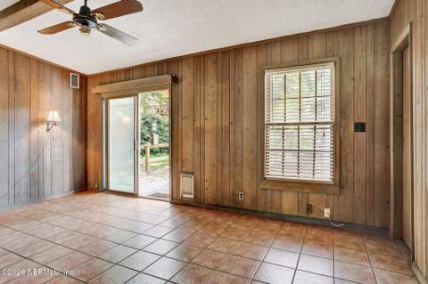 4250 Davinci Avenue, Jacksonville FL - photo 10 of 39