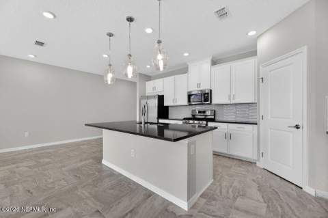 248 Silver Myrtle Court, St. Augustine FL - photo 9 of 42