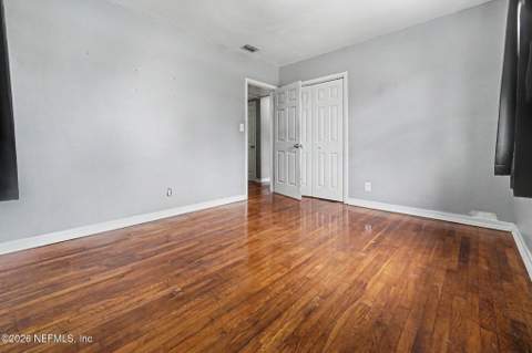 4819 Homecrest Circle, Jacksonville FL - photo 8 of 16