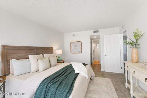 1601 Ocean Drive #205, Jacksonville Beach FL - photo 15 of 35