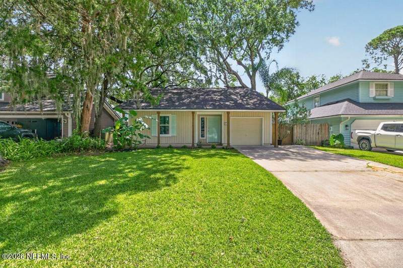 3 bedroom Single Family Residence at 1031 24th Street, Jacksonville Beach, Jacksonville Beach — photo 2