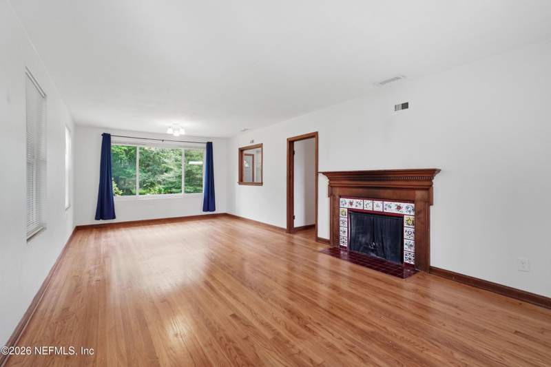 3 bedroom Single Family Residence at 2131 Bartram Road, St Nicholas, Jacksonville — photo 4