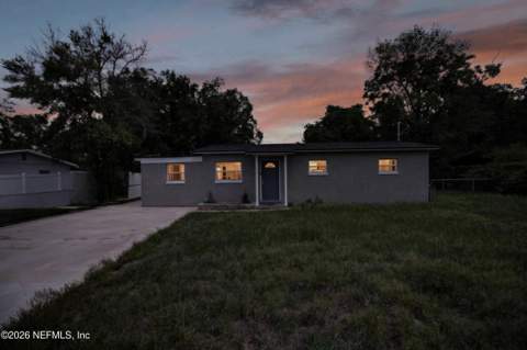 341 Parkwood Drive, Orange Park FL - photo 21 of 72