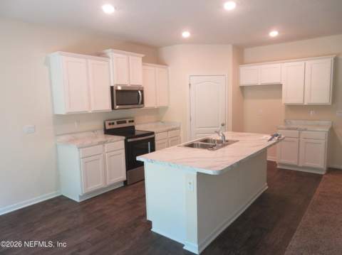 2482 Oak Stream Drive, Green Cove Springs FL - photo 7 of 44