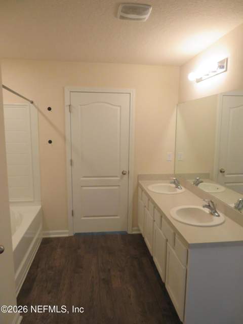 2482 Oak Stream Drive, Green Cove Springs FL - photo 19 of 44