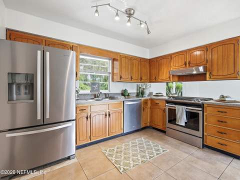 200 Mango Drive, Palatka FL - photo 15 of 46